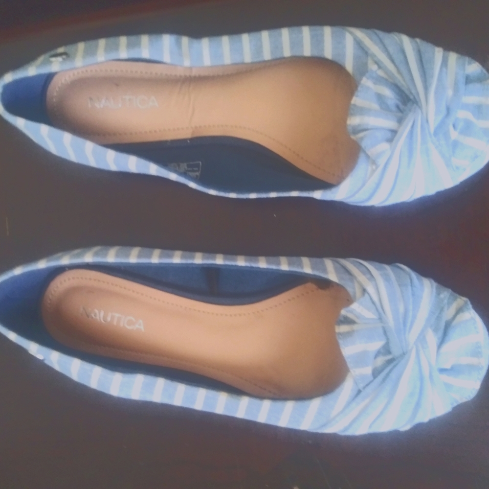 Women's flats